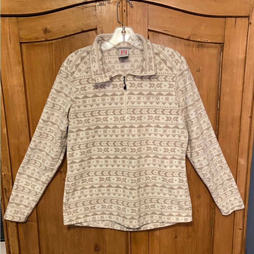Avalanche quarter zip pullover woman’s size large